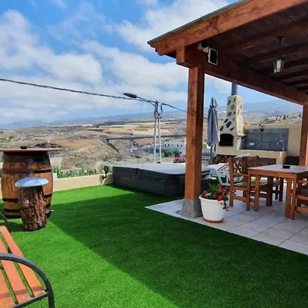 Semesterbostad La Casita *