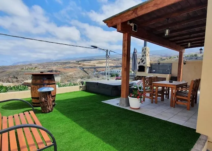 Semesterbostad La Casita *